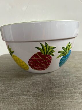 White Melamine Serving Bowl with Colorful Pineapple Motif